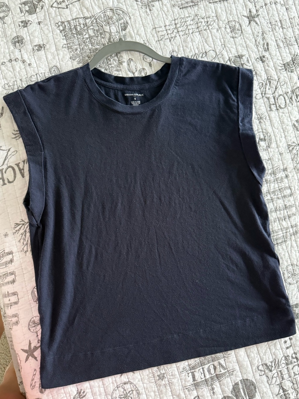 NWOT Banana Republic Navy Crewneck Muscle Tank, S